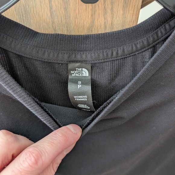 The North Face Black Women's Top - Picture 4 of 4